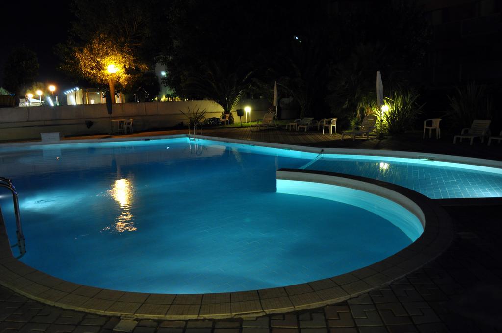 Hotel Perla Senigallia Luaran gambar
